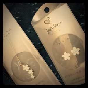 💖GORGEOUS! Hawaiian Plumeria Necklace & Earrings